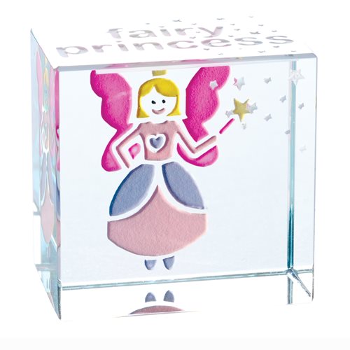 Text Token "Fairy Princess" (written on the edge of the glass)